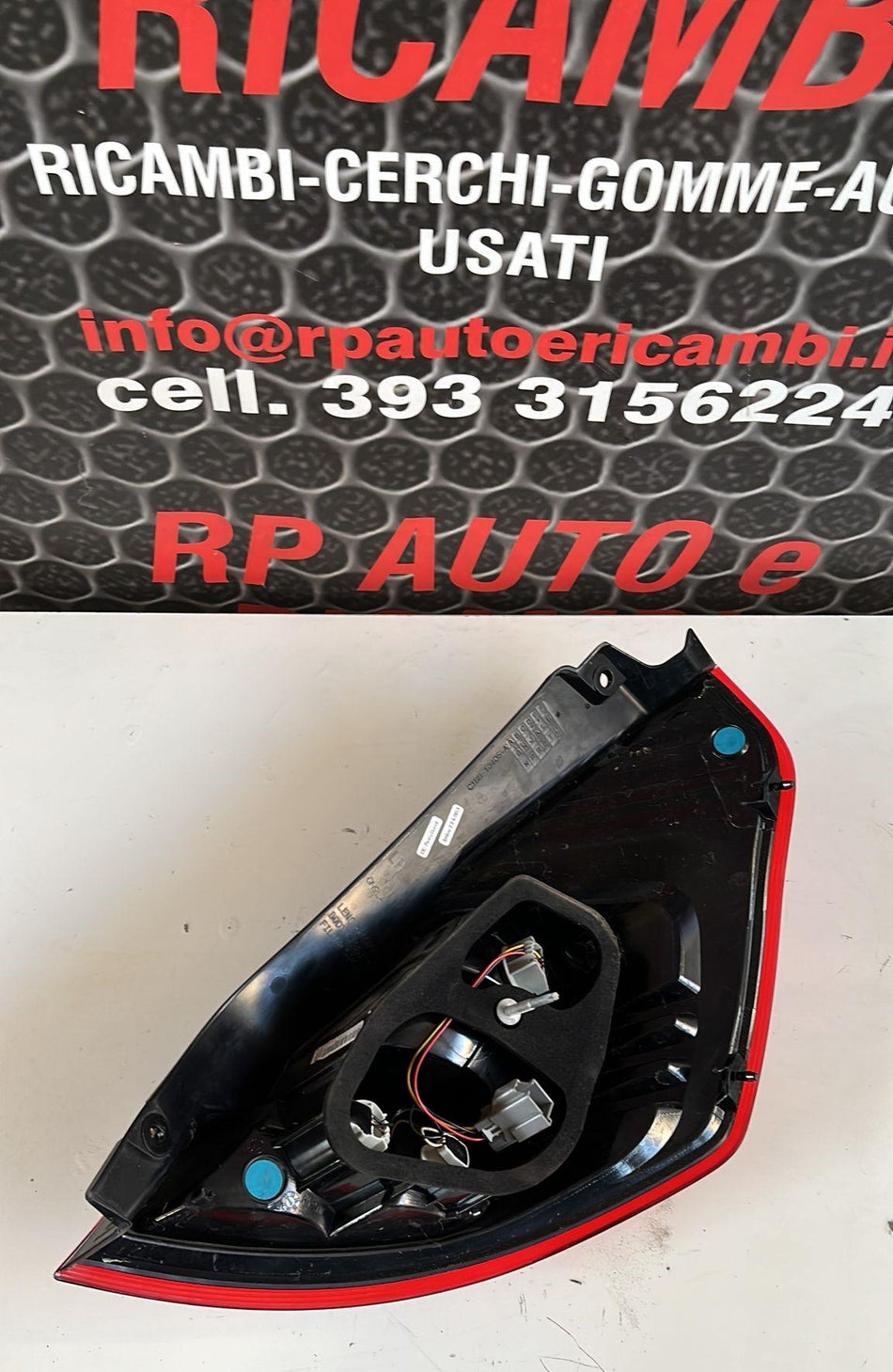 Fanale posteriore SX a LED integrato nel portellone FORD Fiesta 6° Serie Restyling