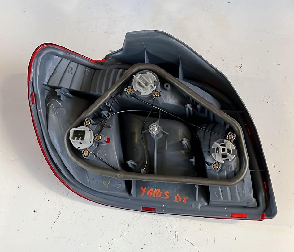 Stop fanale posteriore Destro TOYOTA Yaris Serie (03>05)