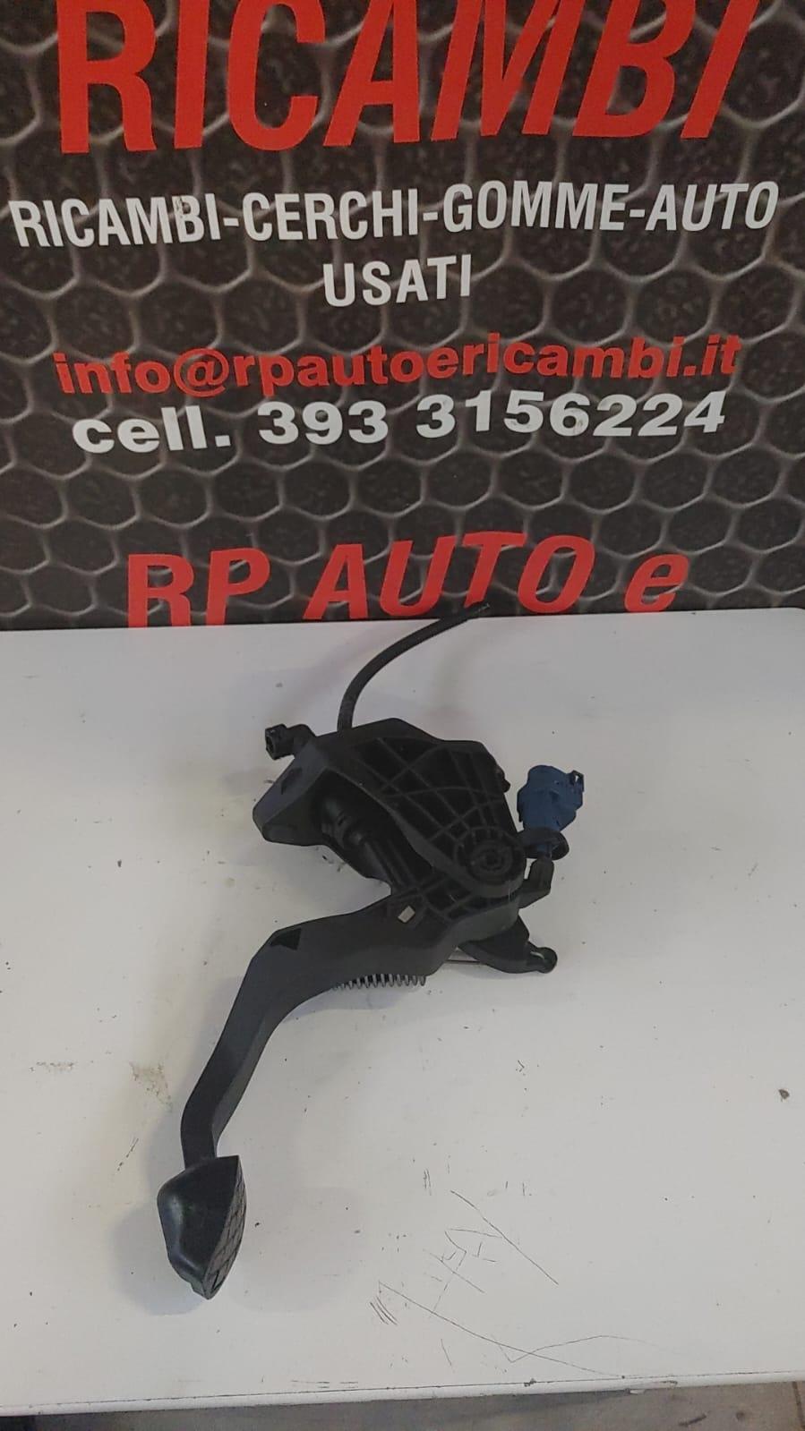 Pedale frizione VOLKSWAGEN Polo 5° Serie