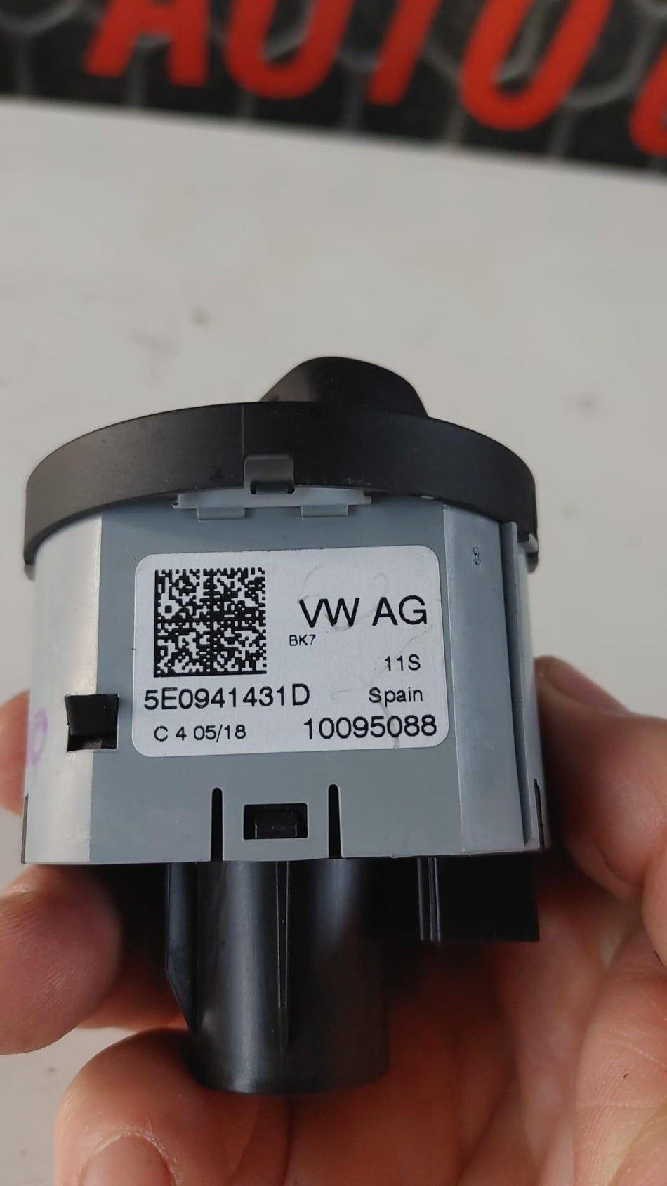 Interruttore comando luci SKODA Octavia S.Wagon 5° Serie (5E5) (16>20)