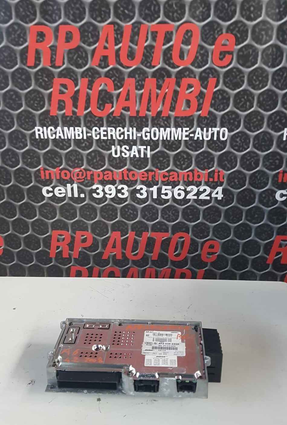 Amplificatore autoradio AUDI A6 Berlina Serie C6 (4F2) (04>12)