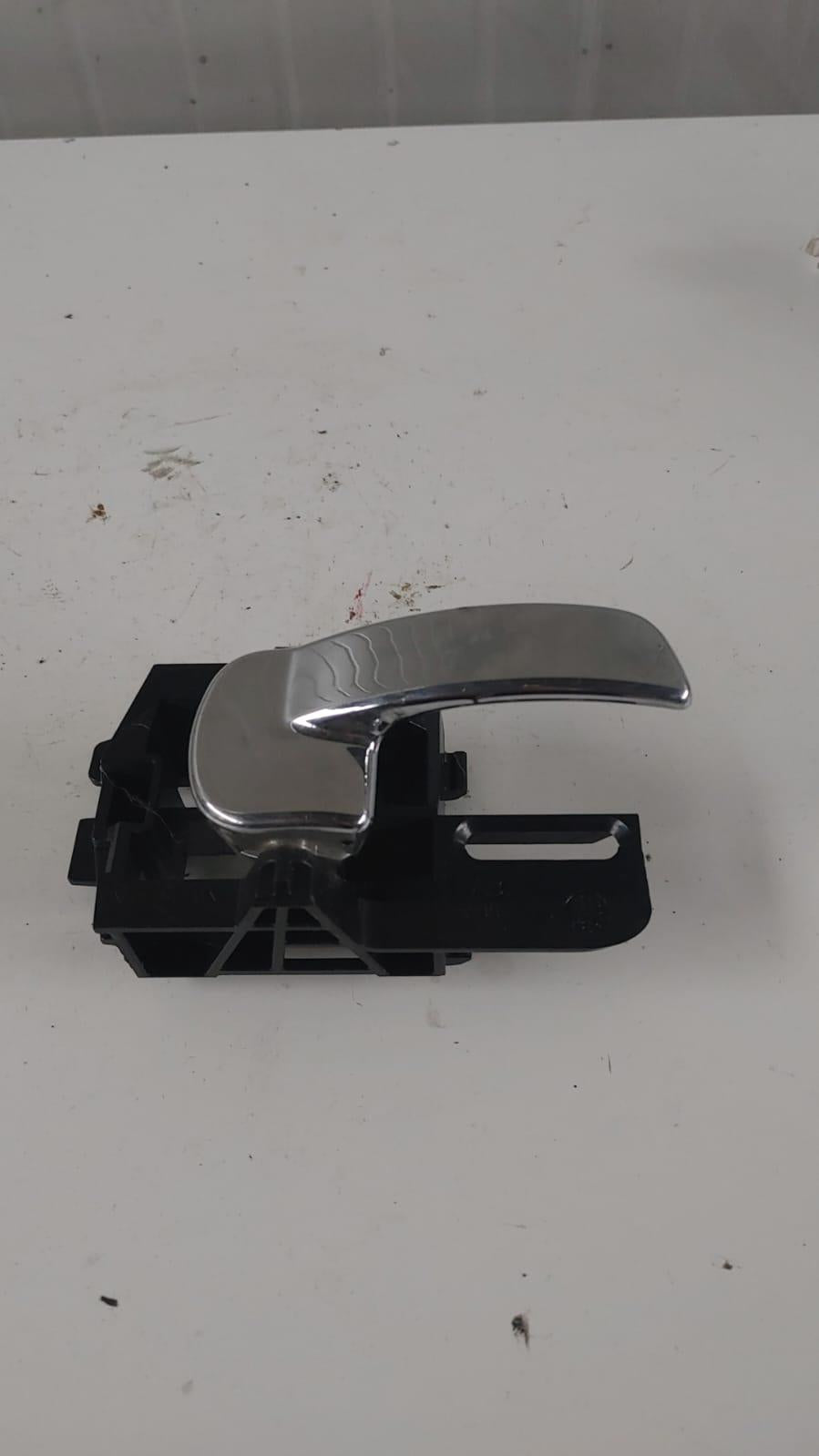 Maniglia interna Anteriore Destra NISSAN Qashqai +2 (JJ10) (07>18)