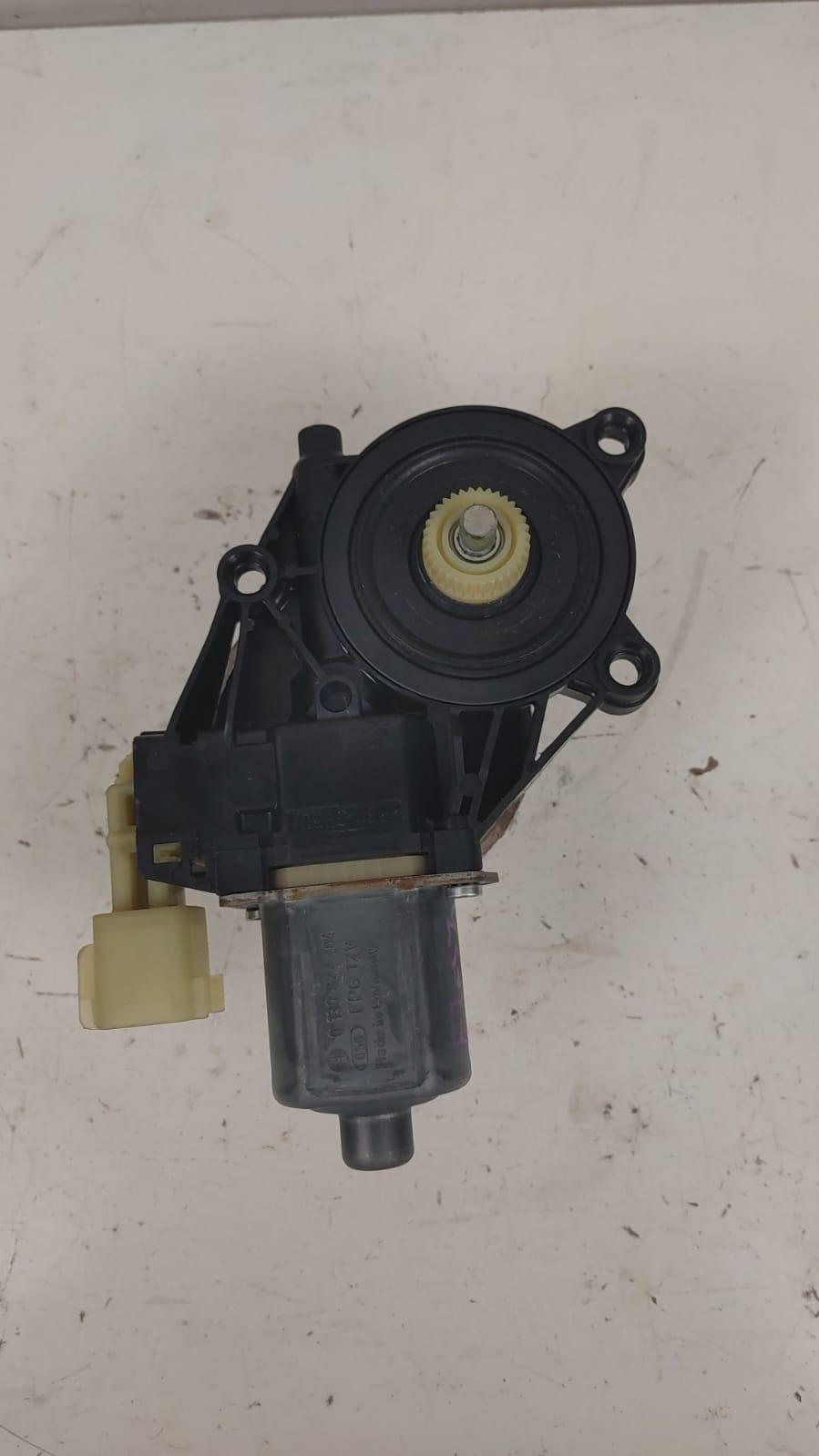 Motorino Alzavetro Anteriore Sinistro FORD Fiesta 6° Serie