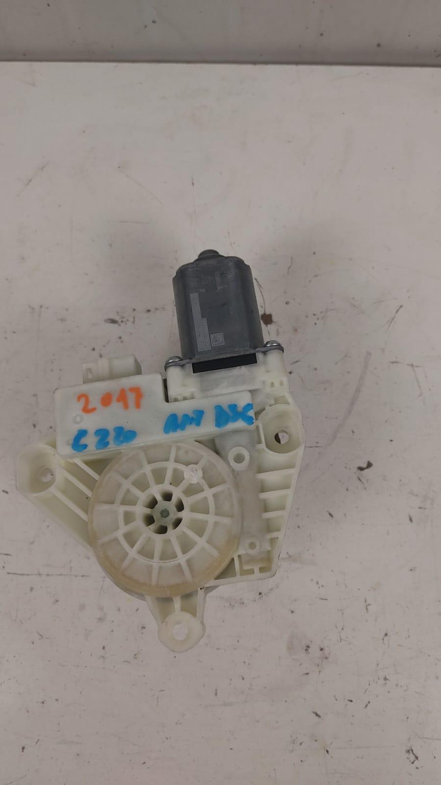 Motorino Alzavetro anteriore destra MERCEDES Classe C (W205) (2013-)