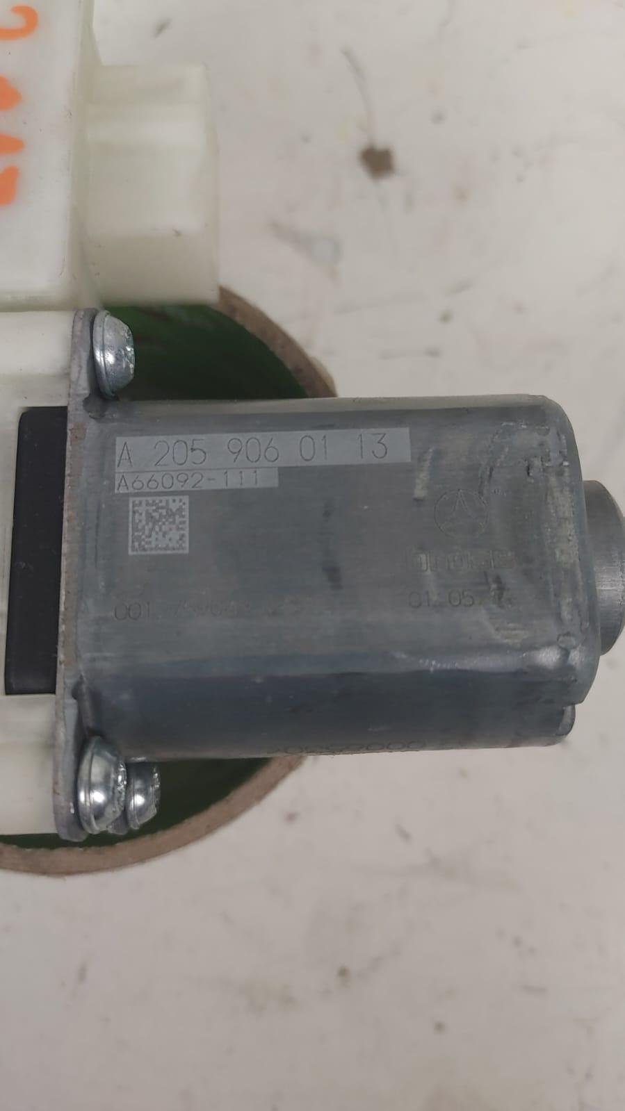 Motorino Alzavetro anteriore destra MERCEDES Classe C (W205) (2013-)