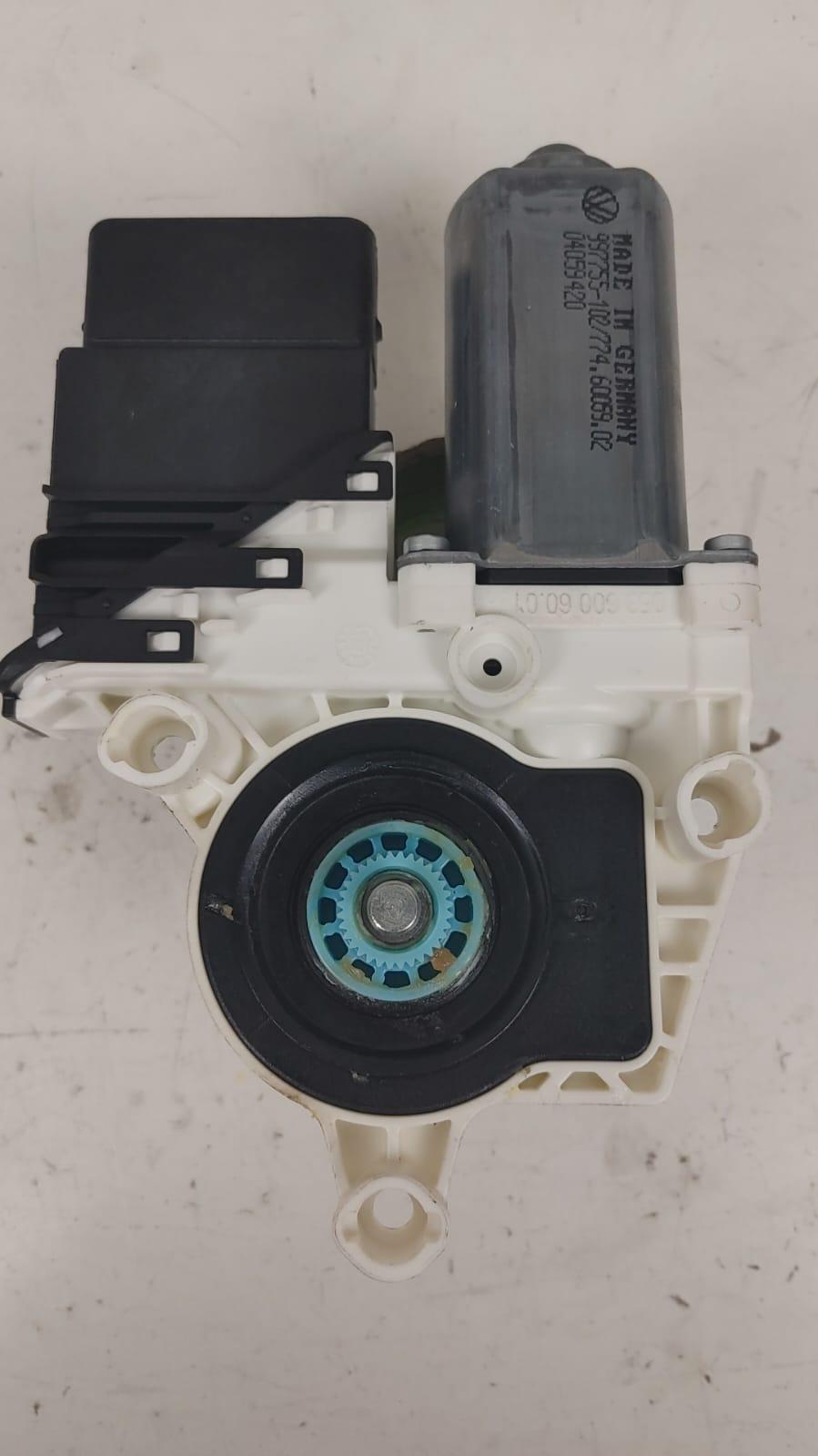 Motorino Alzavetro Posteriore Sinistro VOLKSWAGEN Golf 6  VI Variant (08>12)