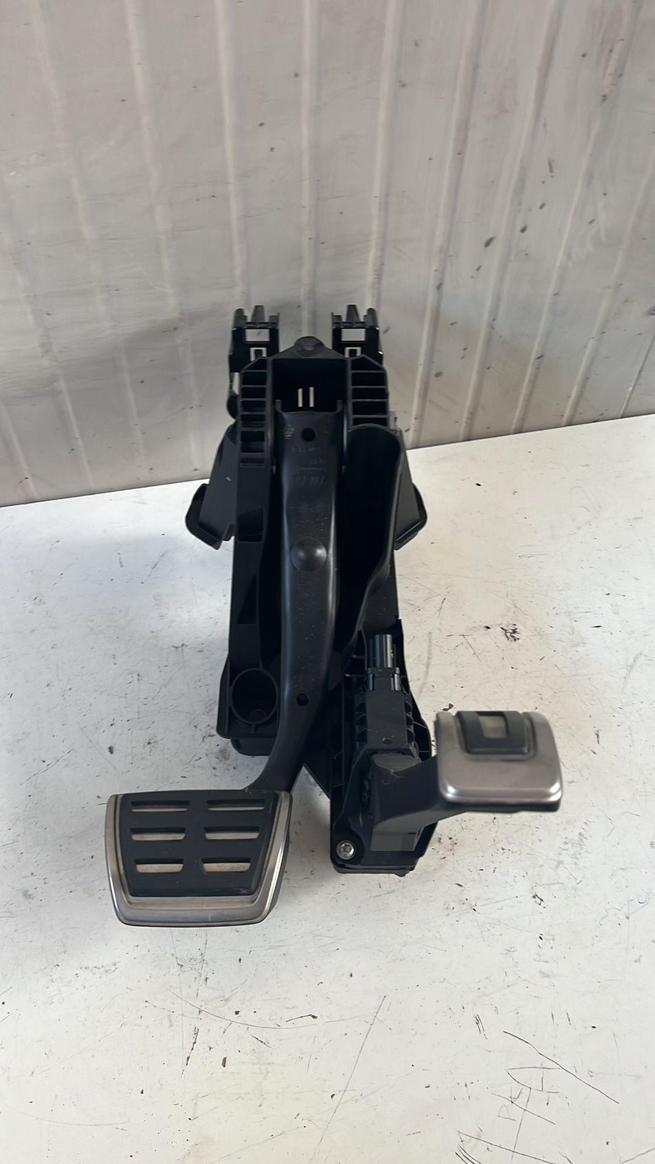 Pedaliera freno e acceleratore per cambio automatico AUDI A3 Cabriolet Serie (8V7, 8VE) (13>)