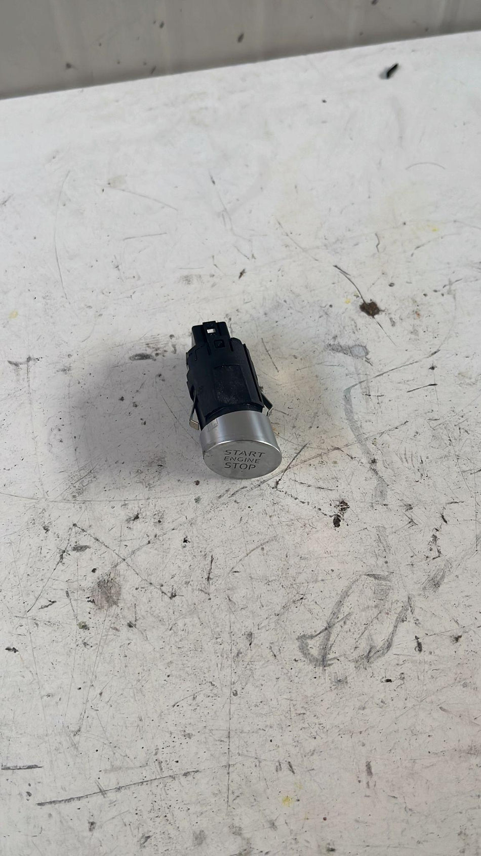 Pulsante start e stop AUDI A3 Cabriolet Serie (8V7, 8VE) (13>)