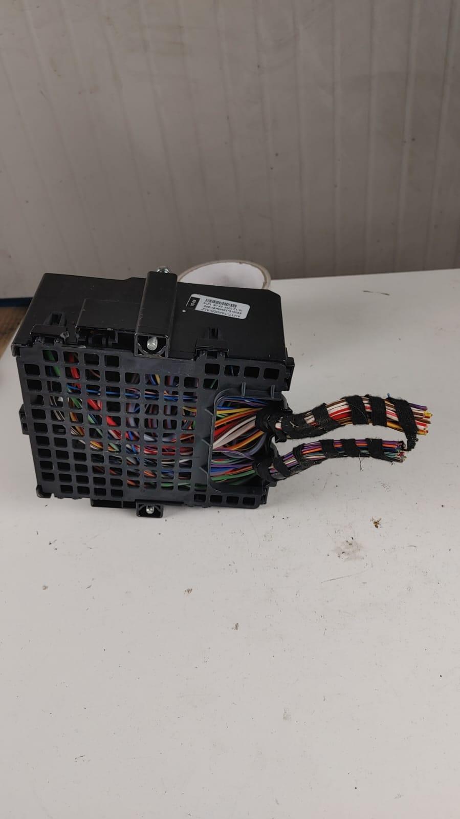 box contenitore porta fusibili FORD B - Max Berlina