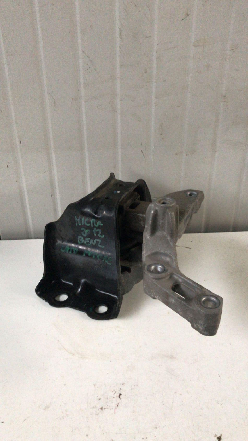 Supporto motore NISSAN Micra 7° Serie