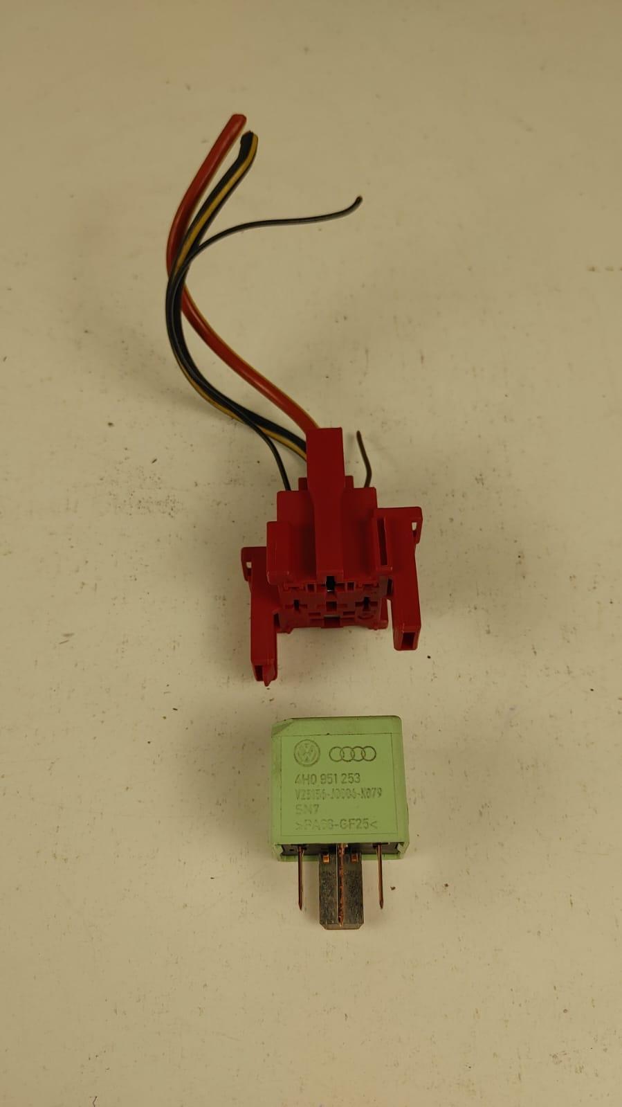 Relè riscaldamento candelette SKODA Fabia Berlina 3° Serie