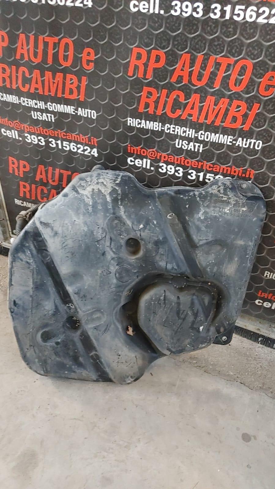 Serbatoio carburante TOYOTA IQ 1° Serie