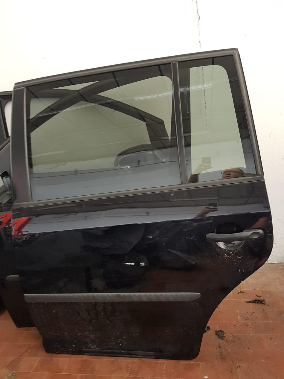 Portiera Posteriore Sinistra VOLKSWAGEN Touran 2° Serie