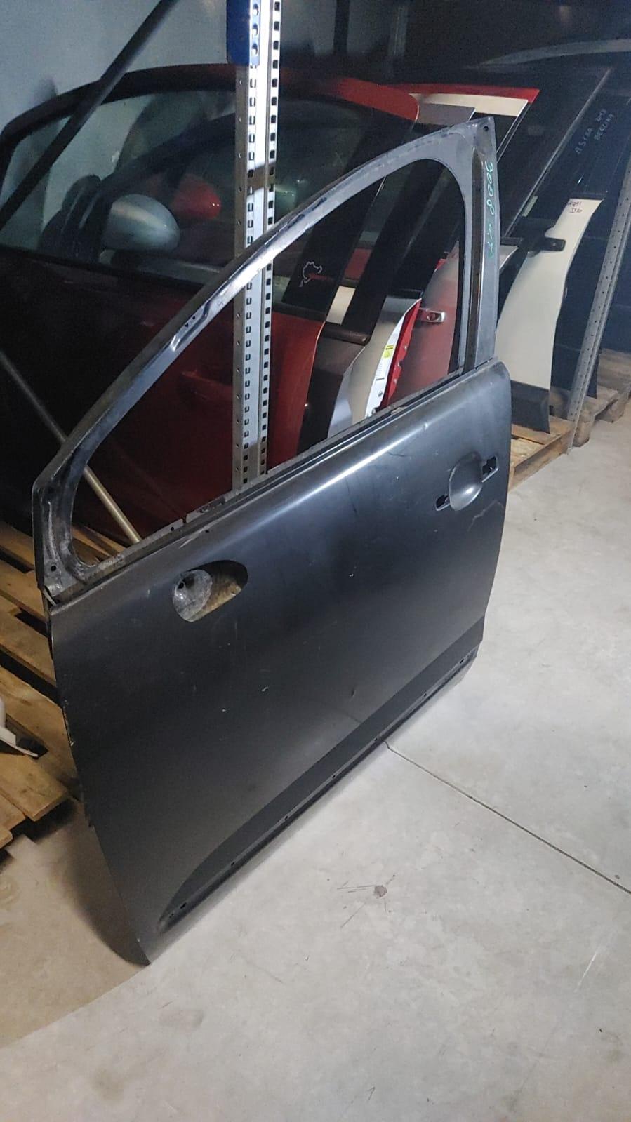 Portiera Anteriore Sinistra PEUGEOT 3008 Serie (09>16)
