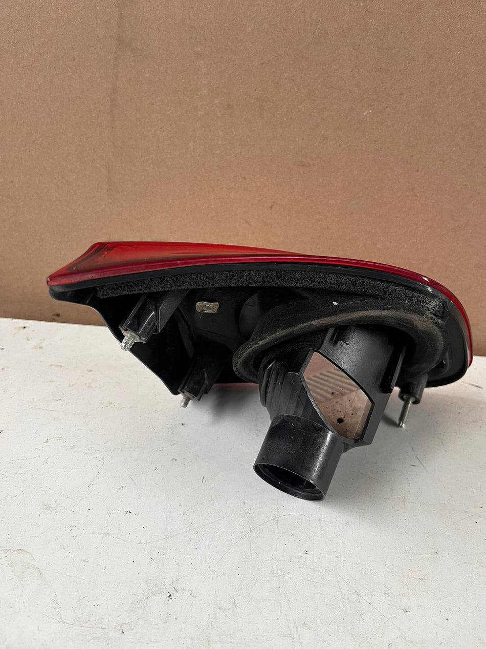 Fanale posteriore DX a LED  integrato nel portellone NISSAN Qashqai +2 (JJ10) (07>18)