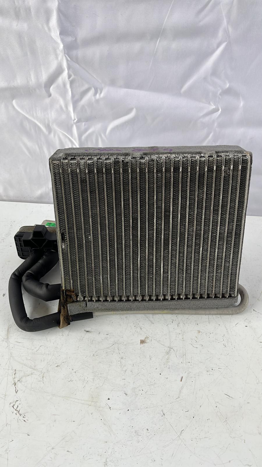 Radiatore A/C FORD C - Max Serie (10>)