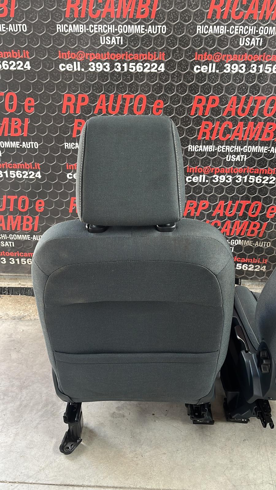 Sedili FORD C - Max Serie (10>)