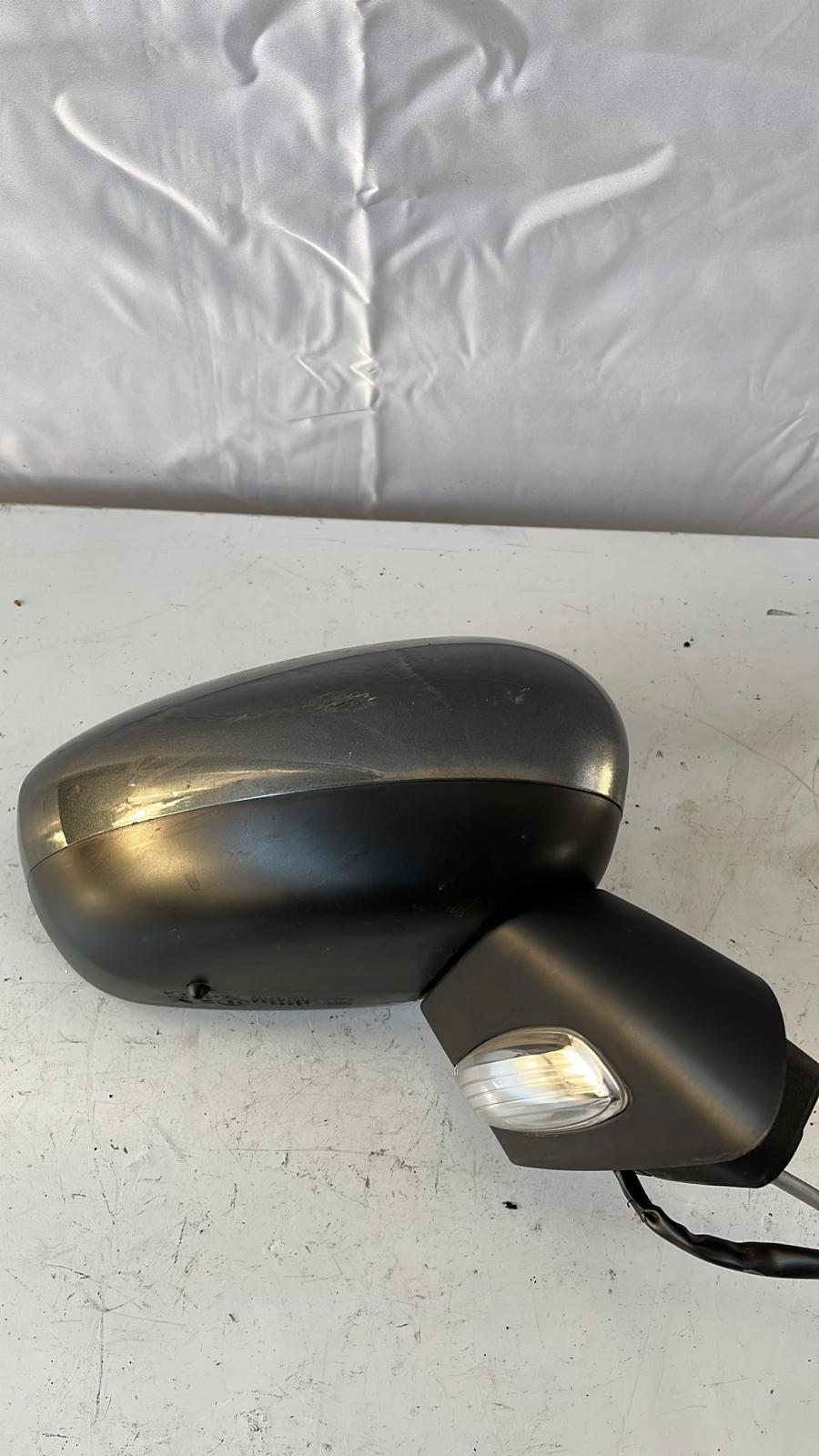 Specchietto Retrovisore Destro CITROEN C3 Serie (16>)