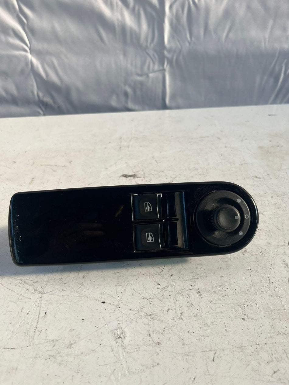 Pulsantiera Anteriore Sinistra RENAULT Clio Serie (08>15)