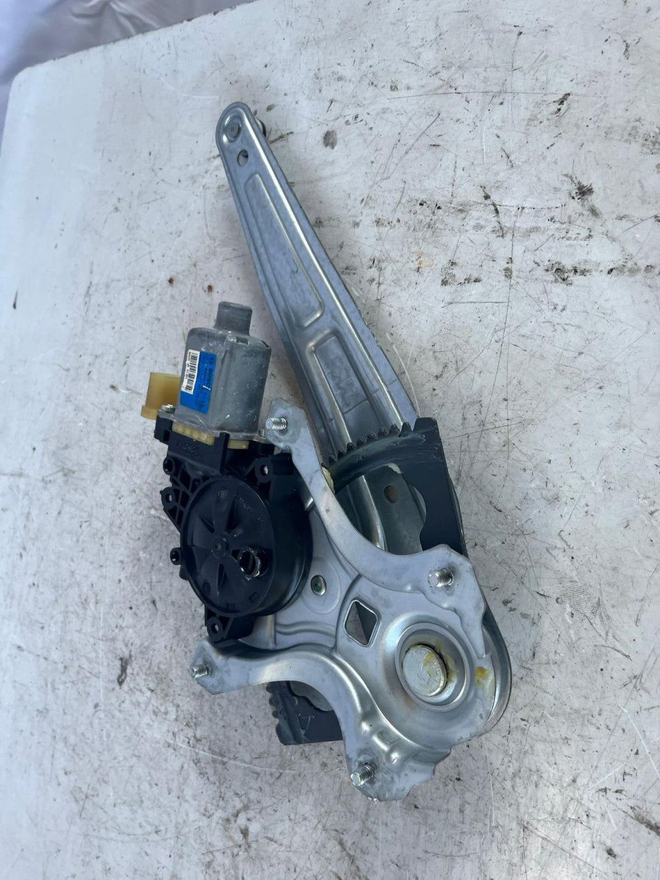 Meccanismo alzavetro Post. SX FORD Fiesta 7° Serie