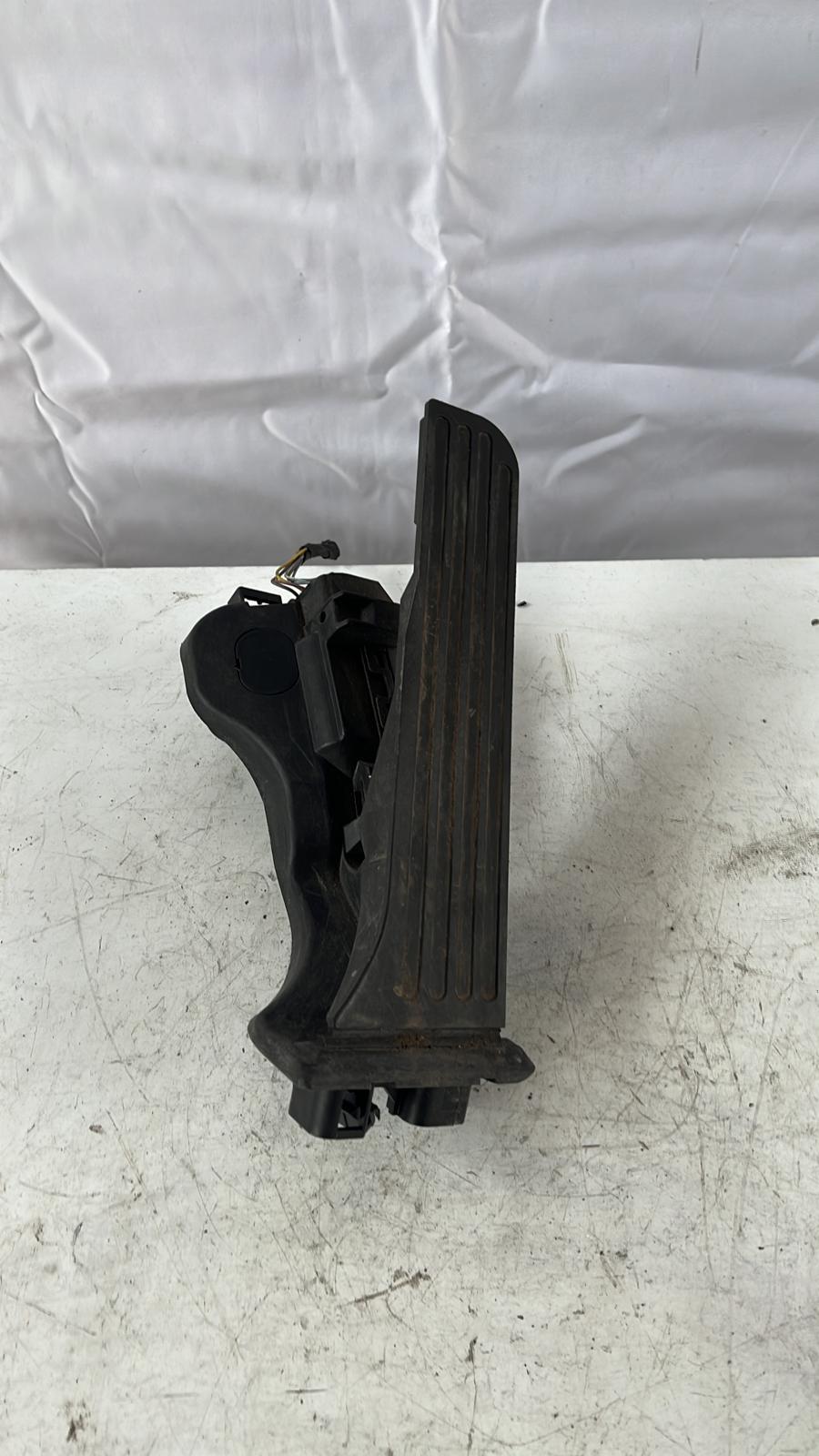 Pedale acceleratore VOLKSWAGEN Passat Variant 4° Serie