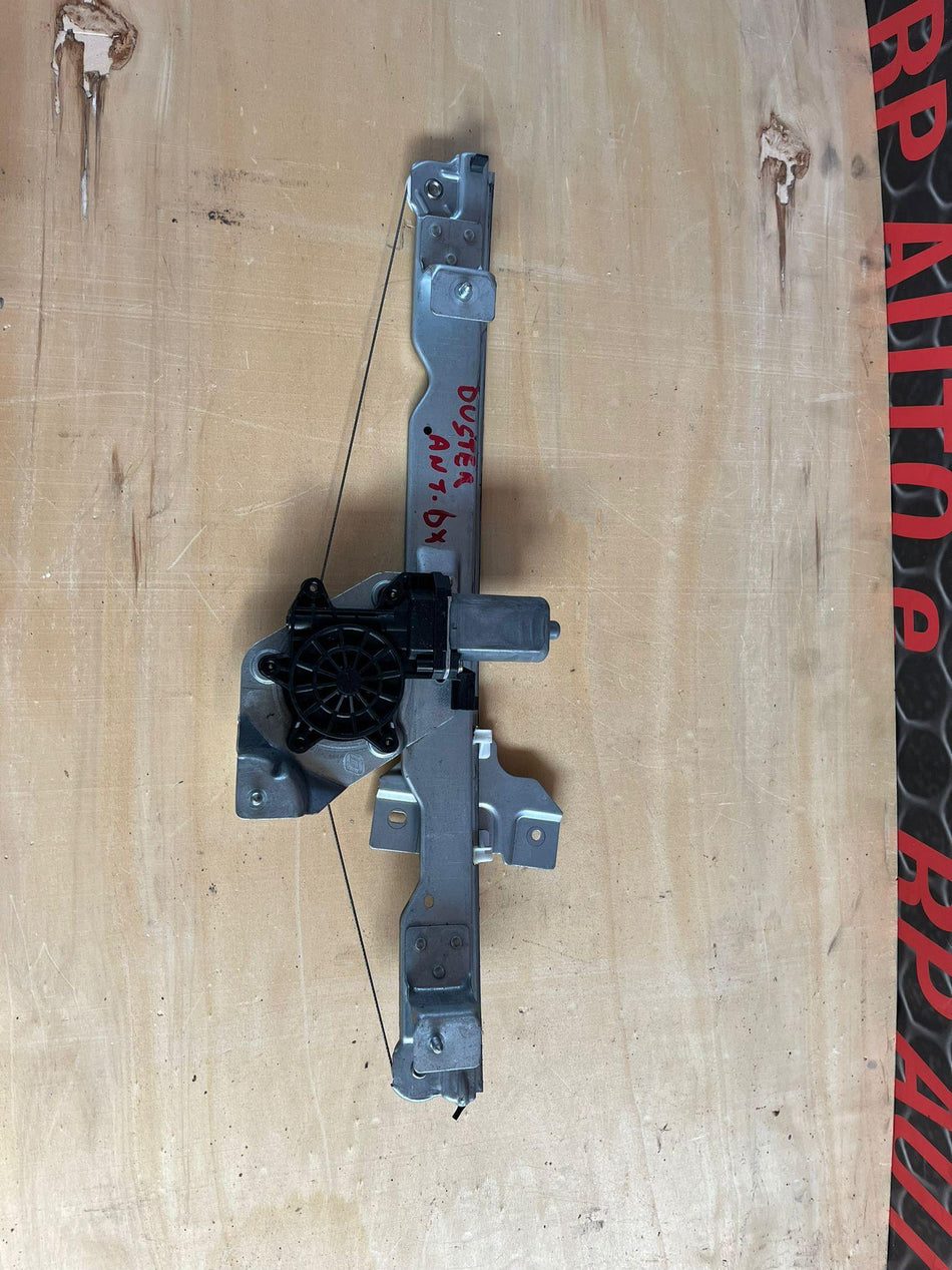 Motorino Alzavetro anteriore destra DACIA Duster 1° Serie