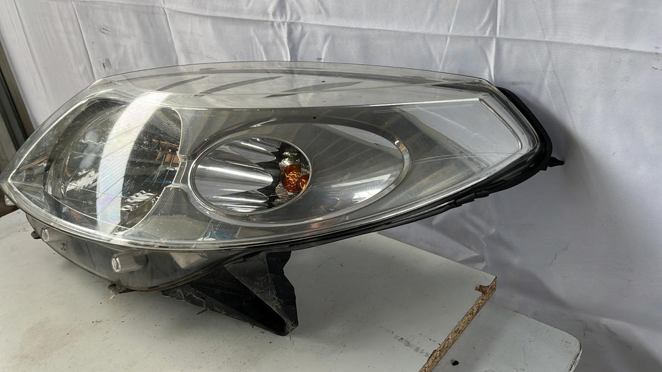 Faro Anteriore Sinistro DACIA Sandero 1° Serie