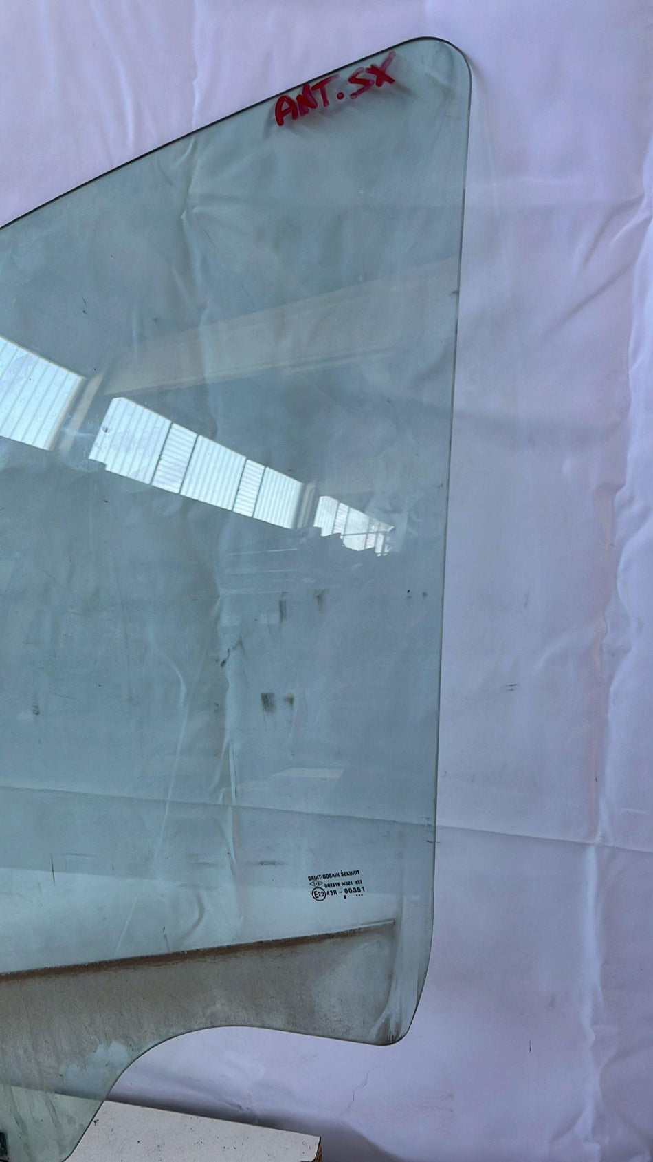 Vetro scendente anteriore sinistro DACIA Sandero 1° Serie