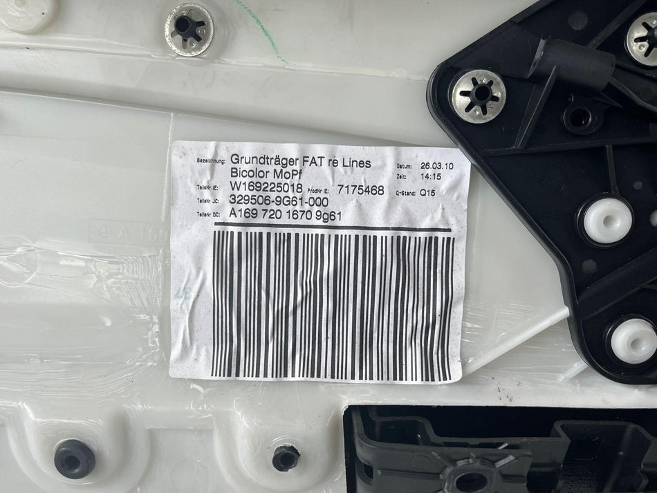 Pannello anteriore destro MERCEDES Classe B W245 1° Serie