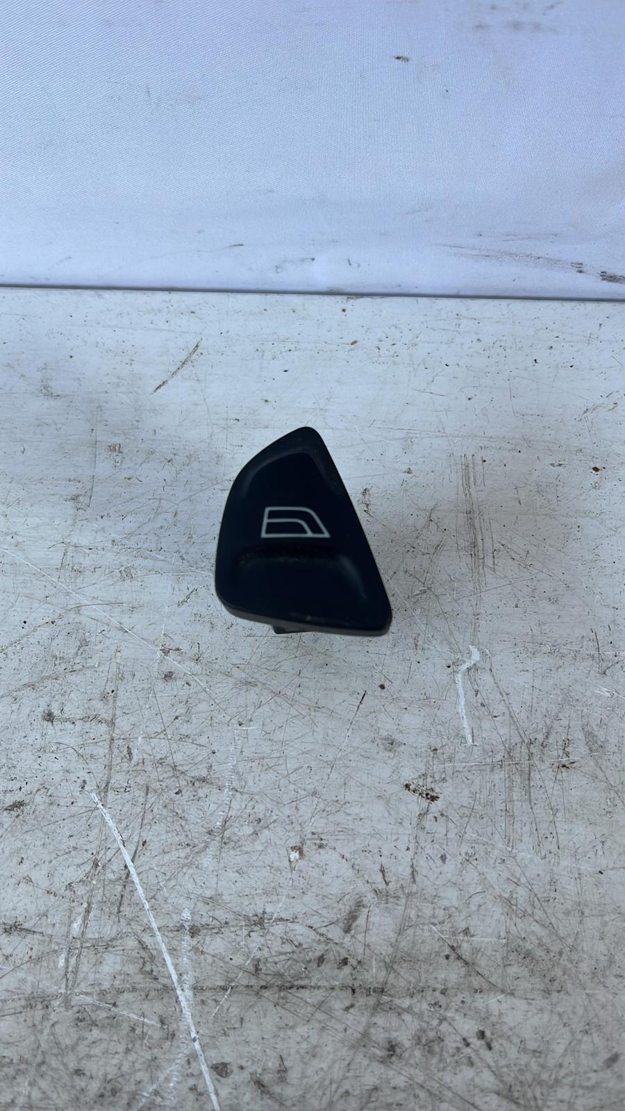 Pulsantiera Anteriore Destra FORD Ka Serie (CCU) (08>18)