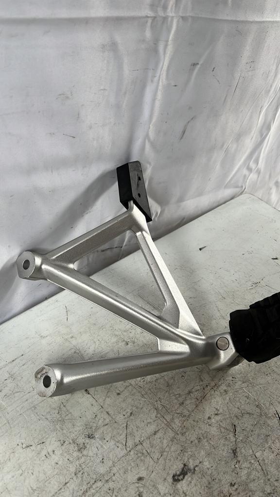 Pedana Lato Sinistro BMW R 1200cc GS (17>18)