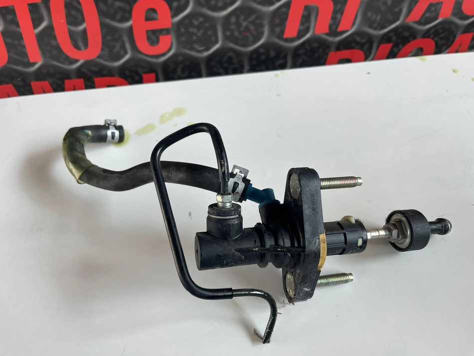 Pompa Frizione TOYOTA Yaris Serie (14>16)