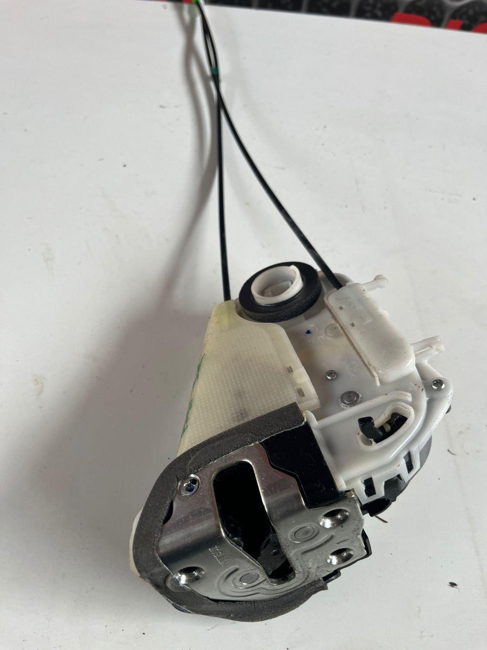 Serratura Posteriore Sinistra TOYOTA Yaris Serie (14>16)
