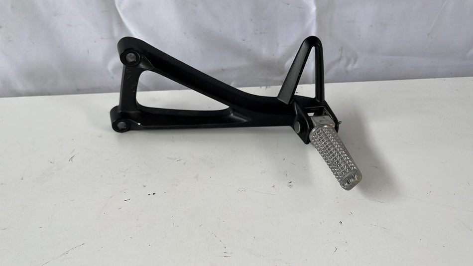 Pedana Lato Sinistro Yamaha MT 125cc (21>)