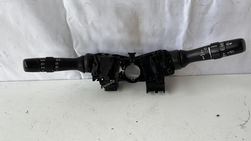 Devioluci TOYOTA Yaris Serie (14>16)