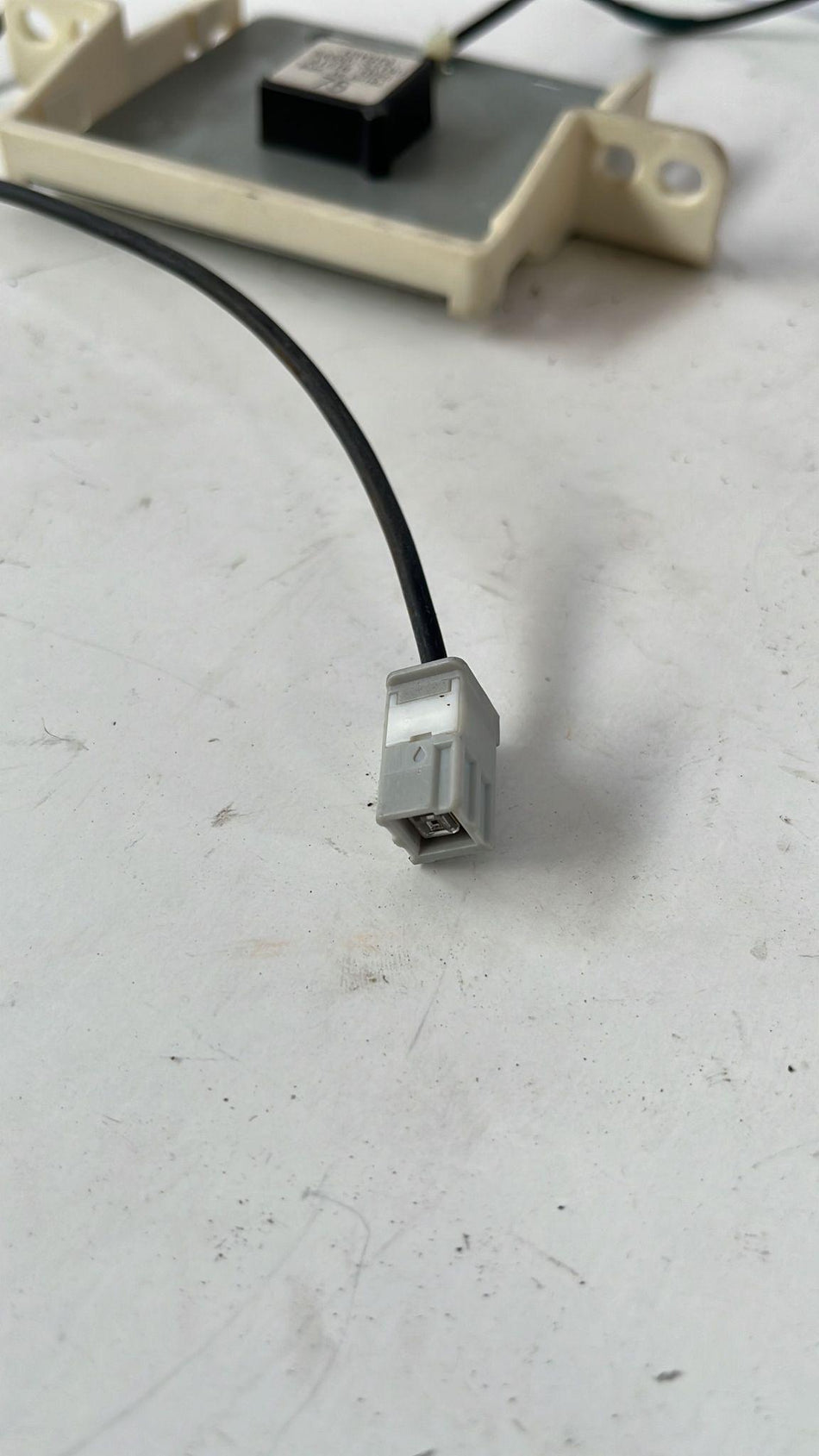 Sensore antenna GPS TOYOTA Yaris Serie (14>16)
