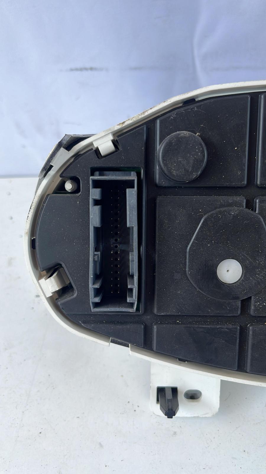 Quadro Strumenti FORD Fiesta 6° Serie