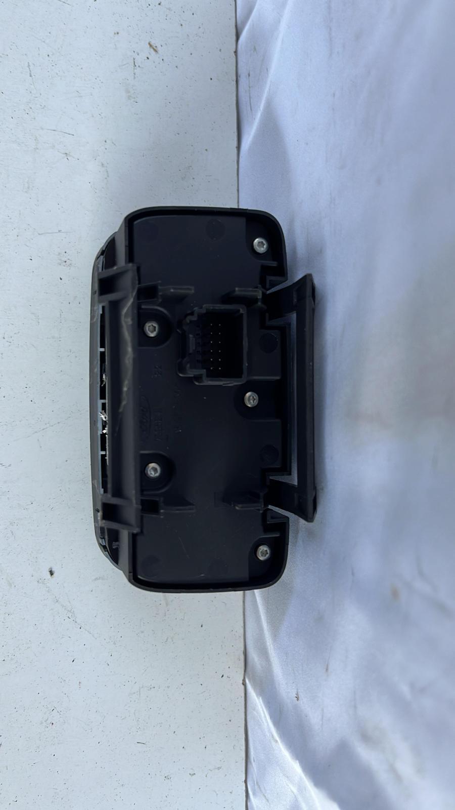 Interruttore comando luci FORD Fiesta 6° Serie