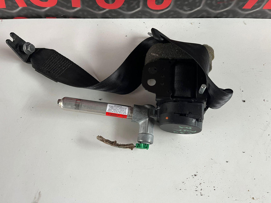 Cintura di sicurezza Posteriore DX VOLVO C30 1° Serie
