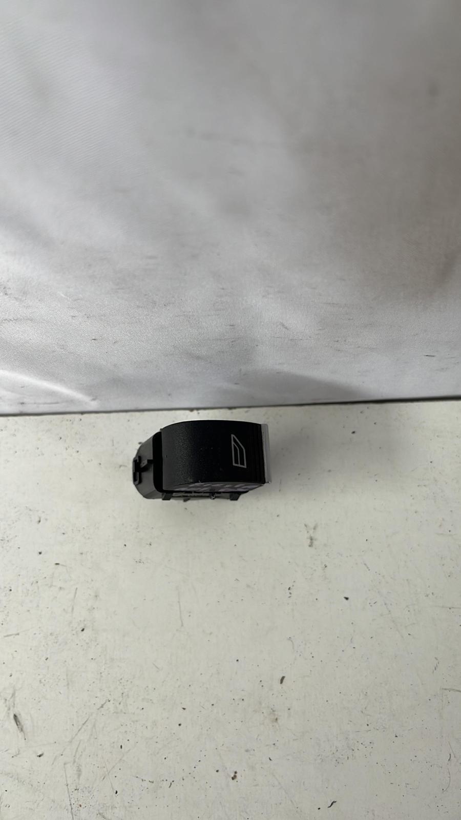 Pulsantiera Anteriore Destra FORD Fiesta 6° Serie Restyling