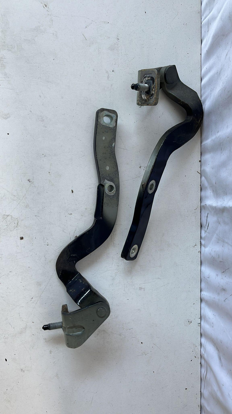 Coppia cerniere portellone posteriore DX AUDI TT Serie (8J3) (06>14)