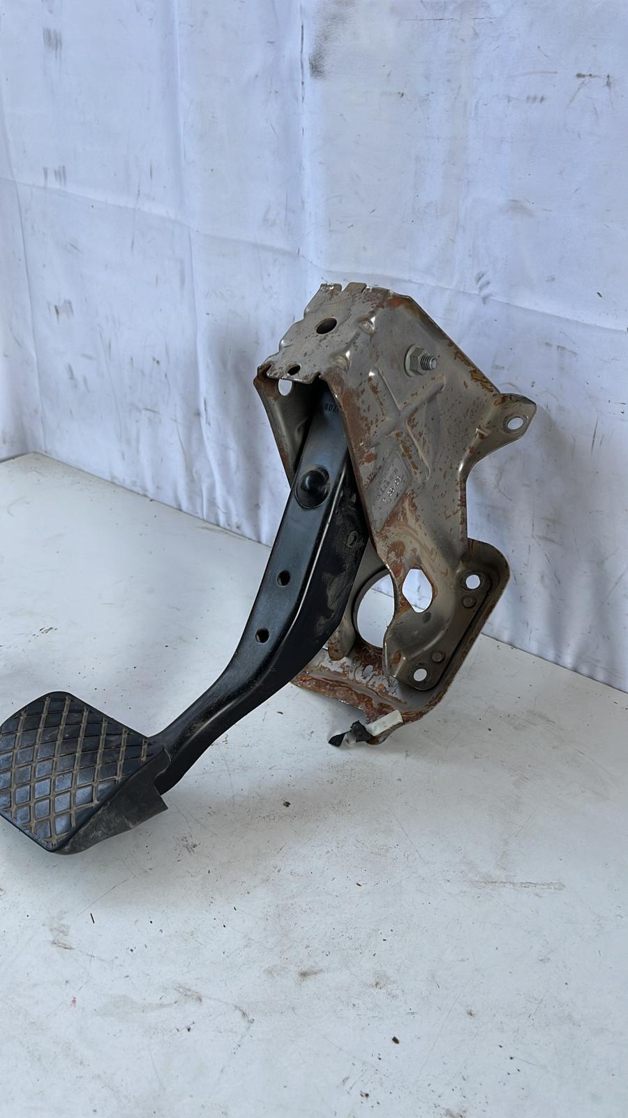 Pedale Freno per cambio automatico VOLKSWAGEN Caddy 3° Serie