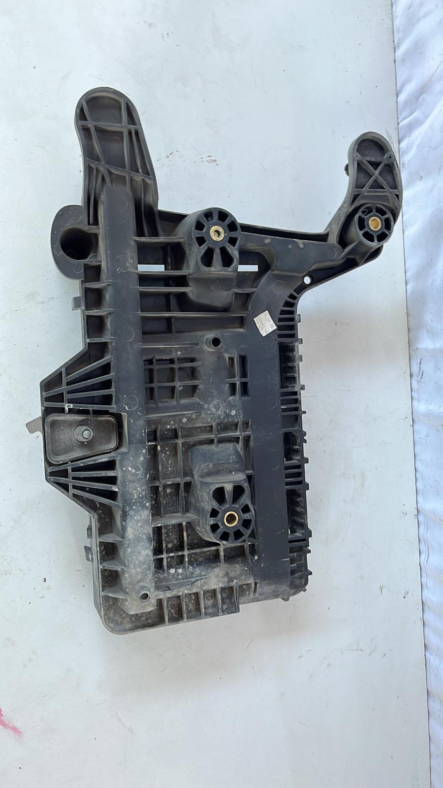 Supporto batteria VOLKSWAGEN Caddy 3° Serie