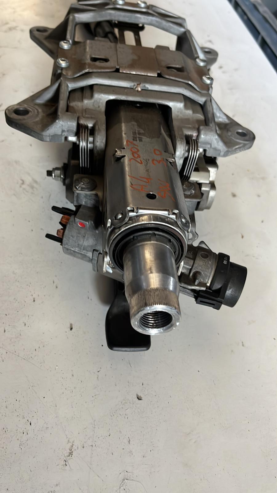 Piantone Sterzo AUDI A4 Avant (8ED) (04>08)
