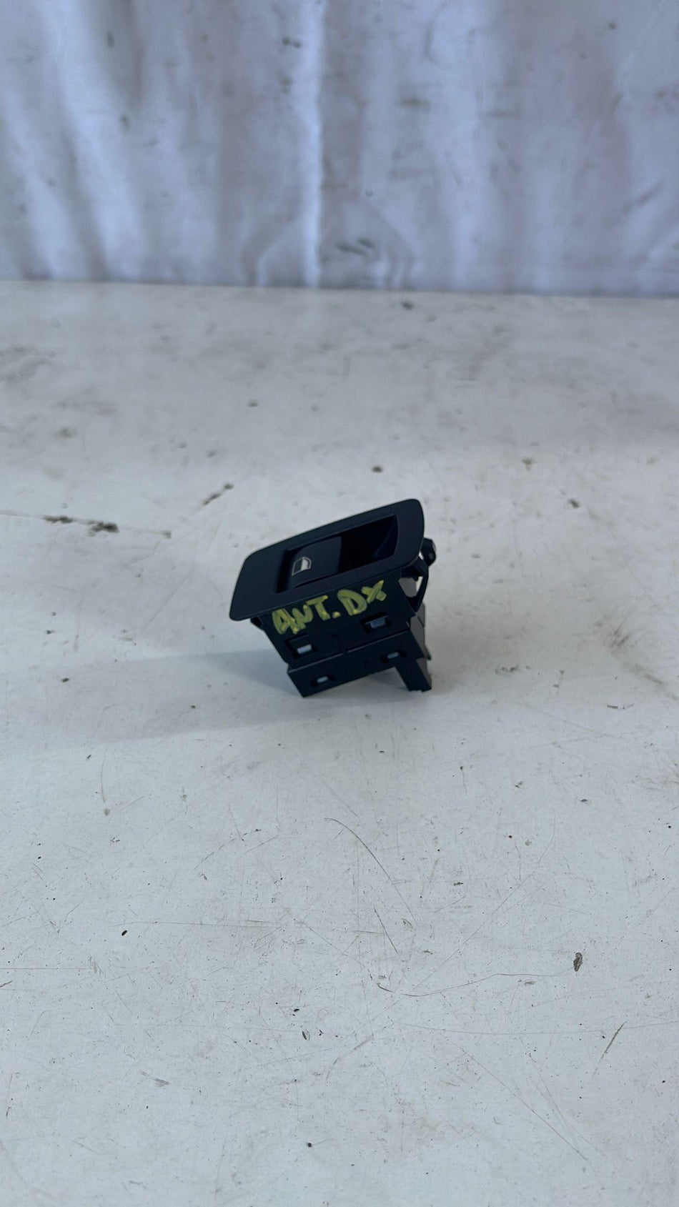 Pulsantiera Anteriore Destra BMW X3 2° Serie