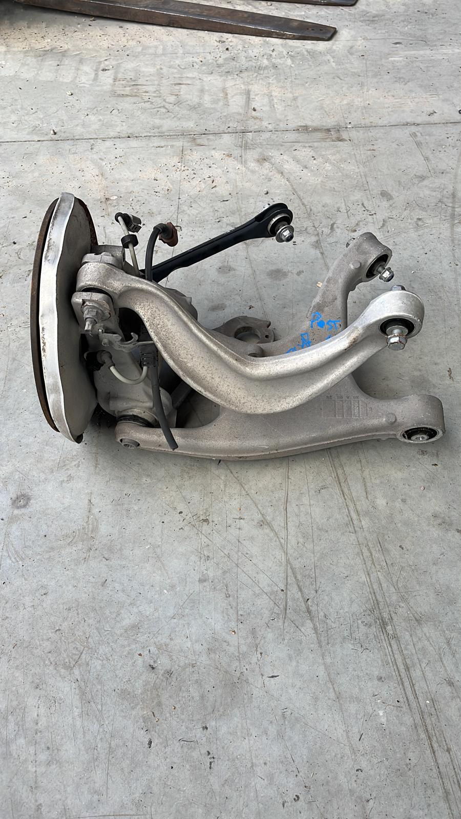 Massa Meccanica Posteriore Sinistra AUDI A6 Allroad C8 Serie (4AH) (18>)