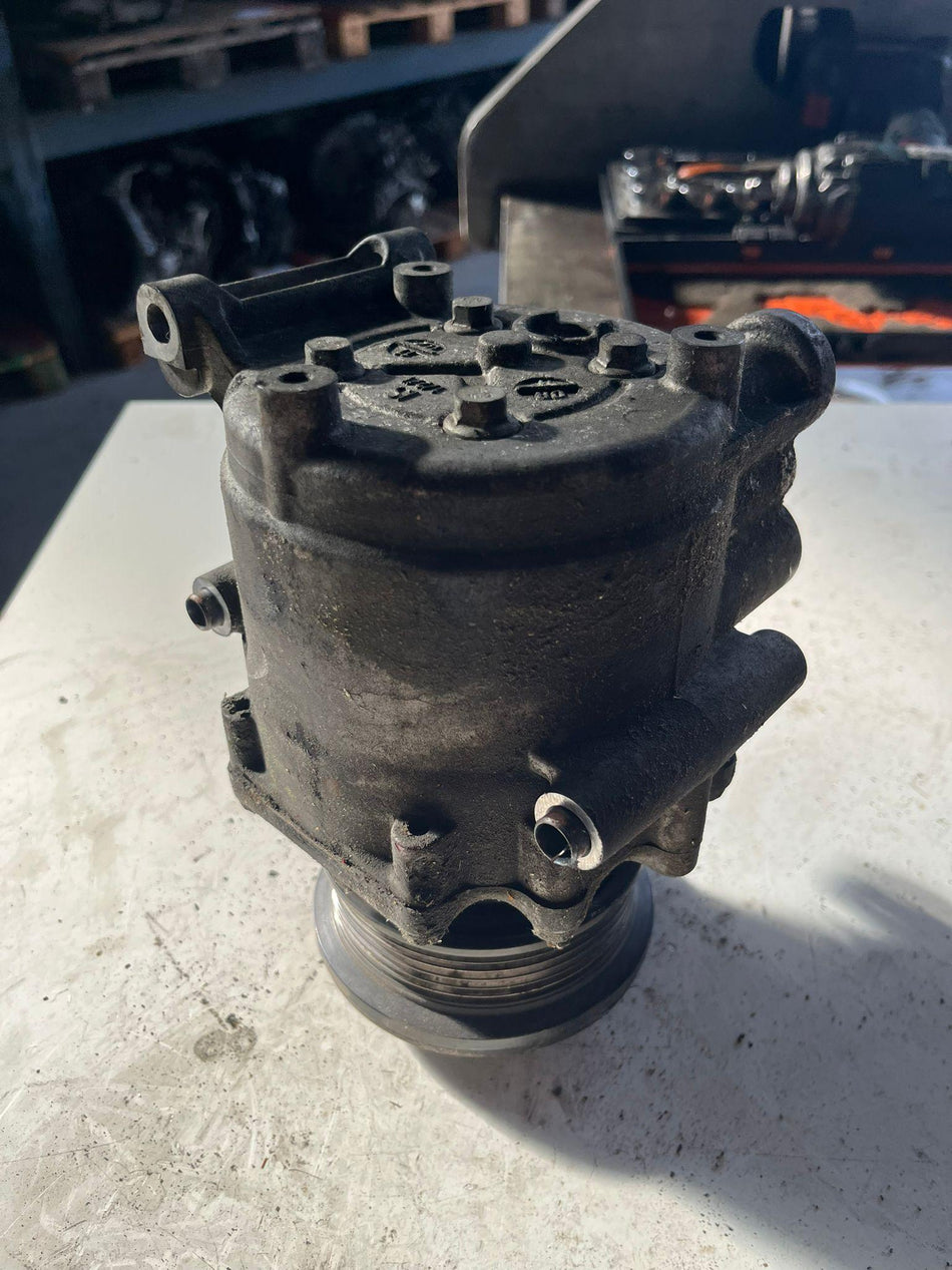 Compressore A/C FORD Fiesta 6° Serie