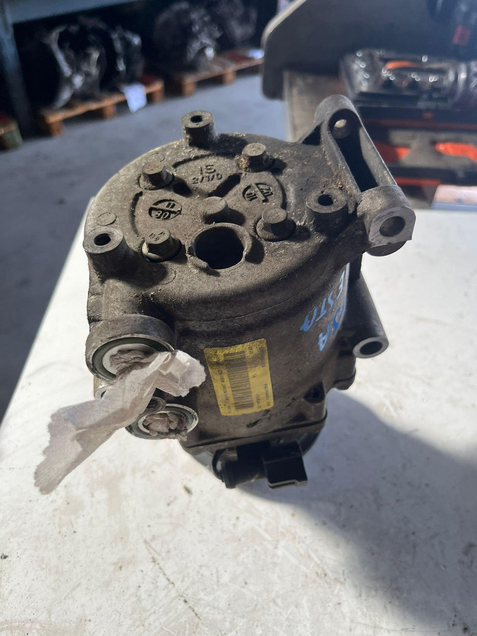 Compressore A/C FORD Fiesta 6° Serie
