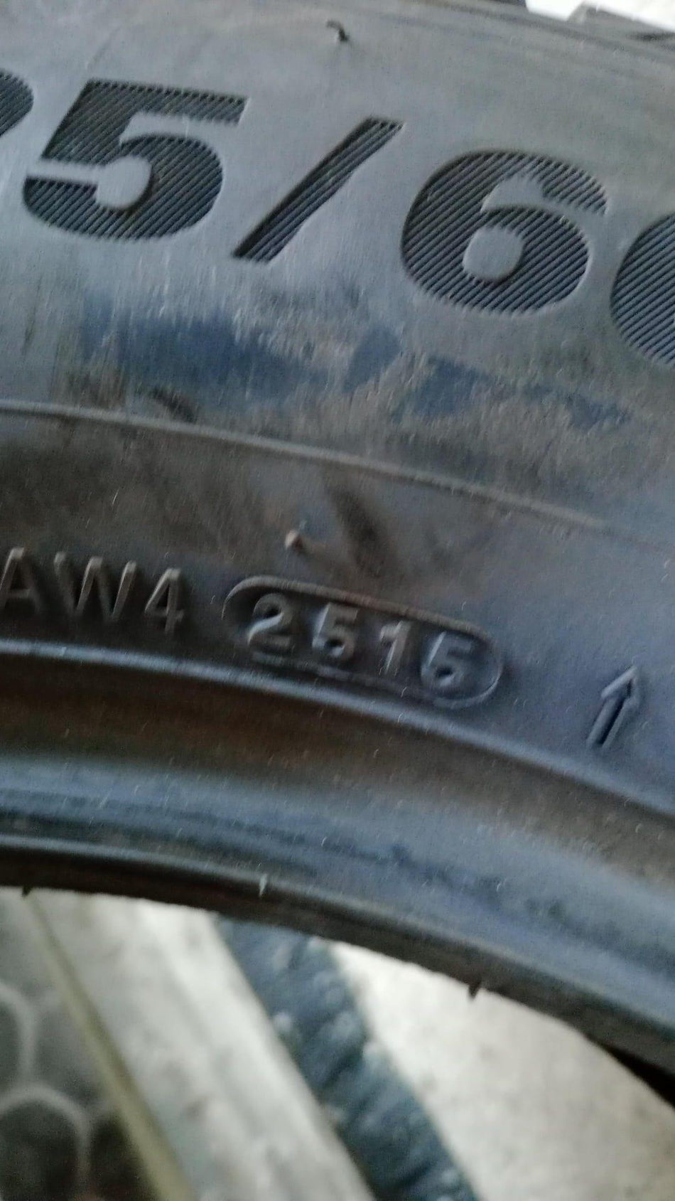 4 Gomme invernali usate KUMHO 225/60 R17