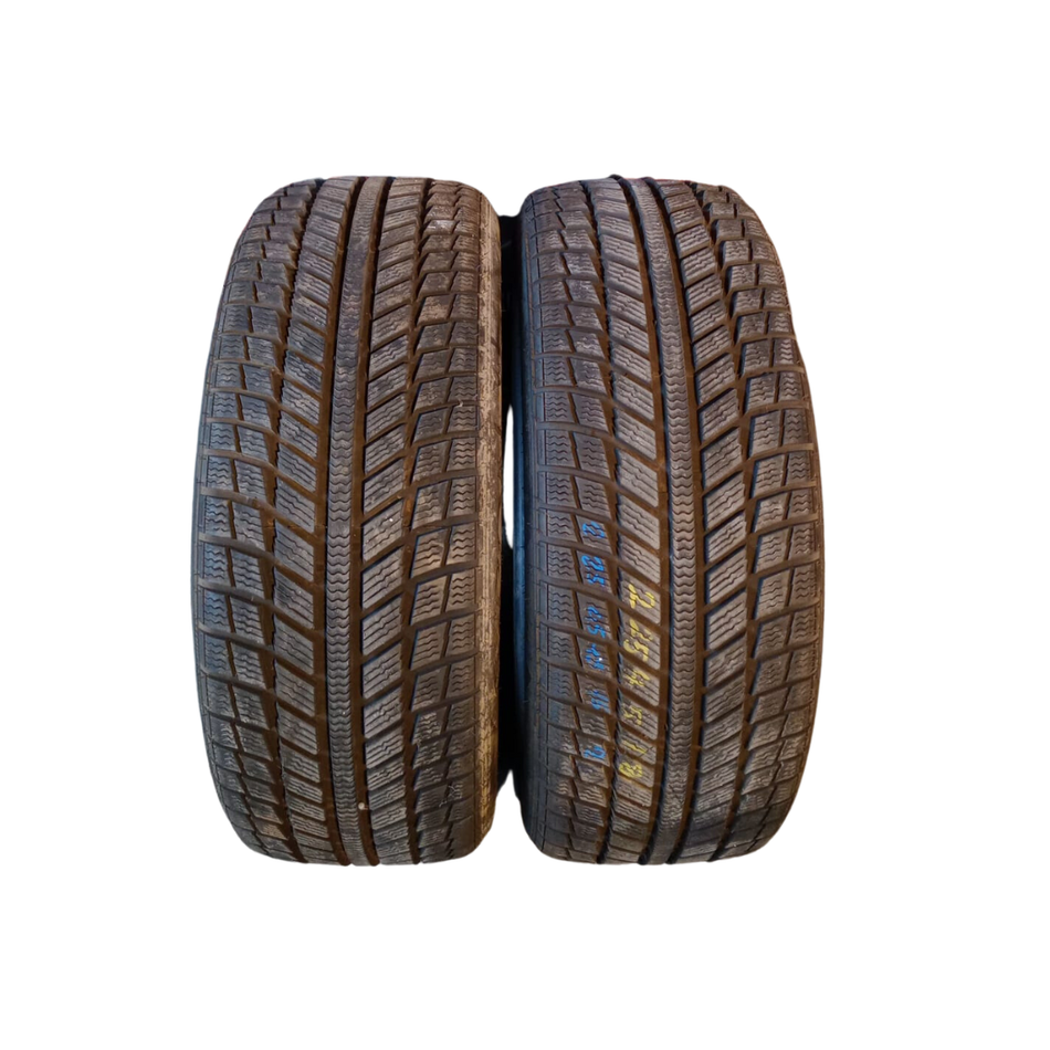 2 Gomme invernali usate SYRON 225/45 R18